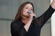 Belinda Carlisle's 'Circle in the Sand' Gets a Fresh Coat of HD Paint, Reigniting the 80s Magic
